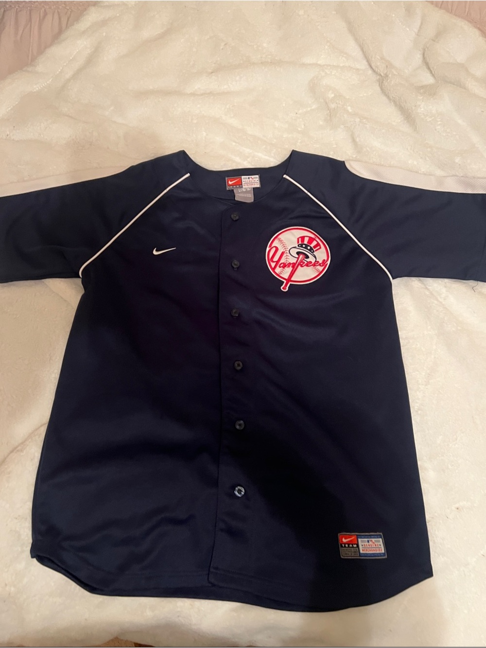 Nike Kids Navy Yankees Button-Front Jersey with Red Logo Patch